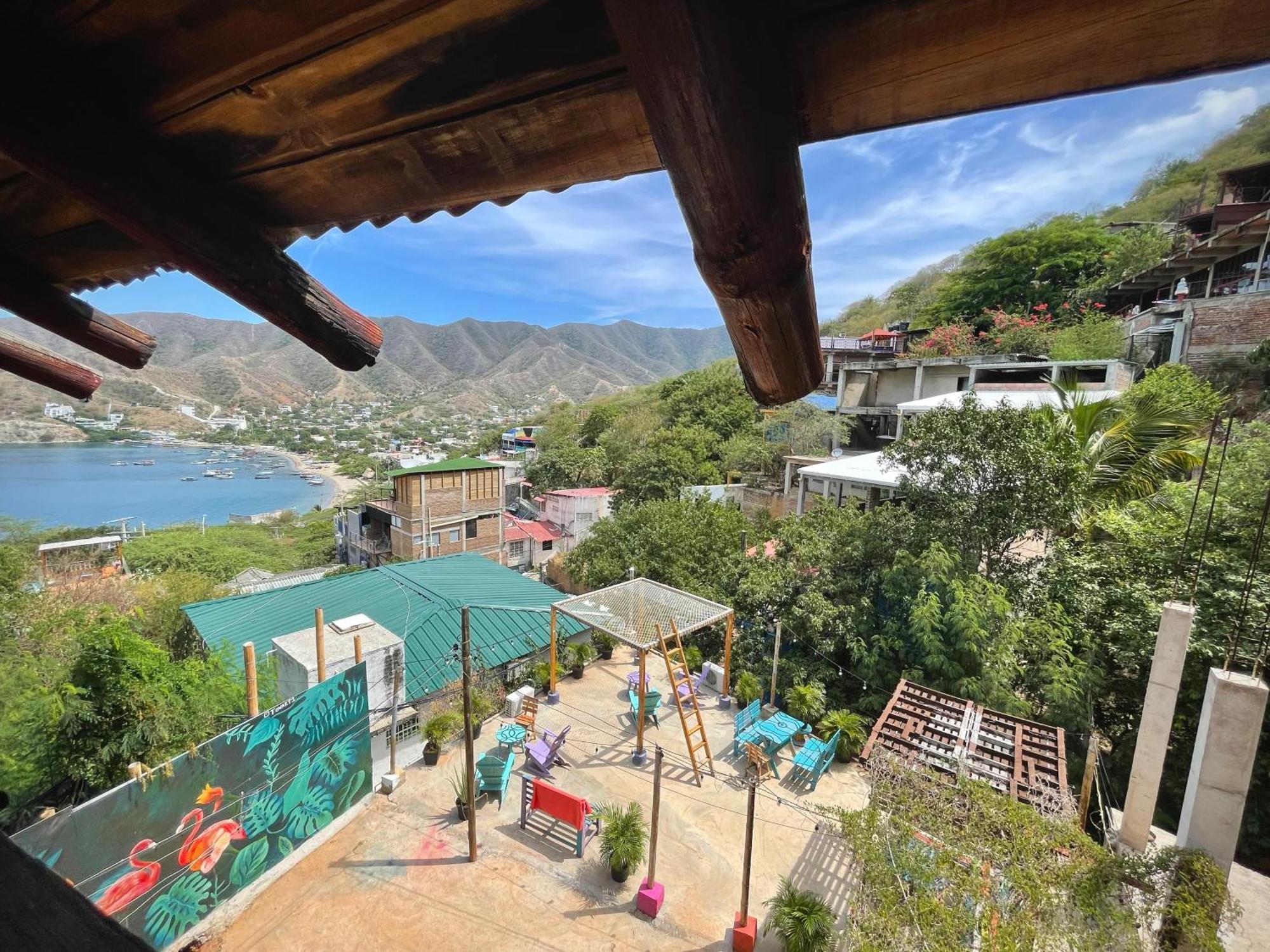 Tamarindo Beach Hostel تاجانجا المظهر الخارجي الصورة