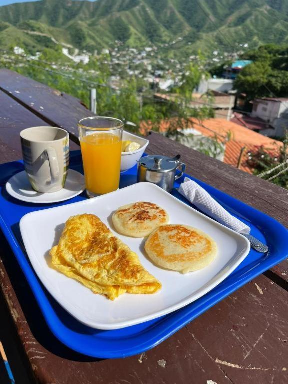 Tamarindo Beach Hostel تاجانجا المظهر الخارجي الصورة